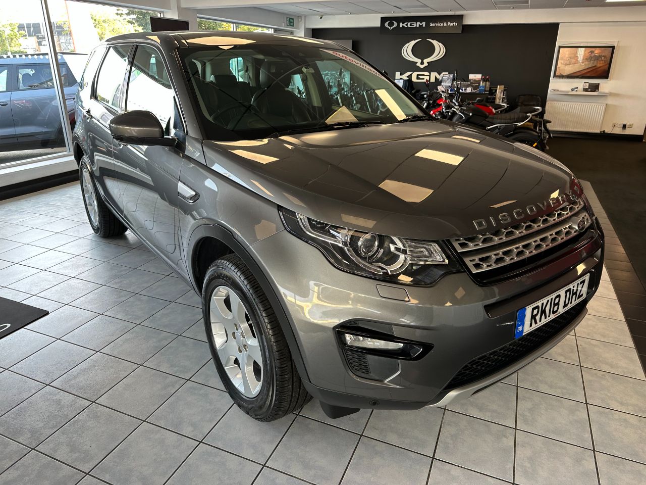 Main listing image - Land Rover Discovery Sport