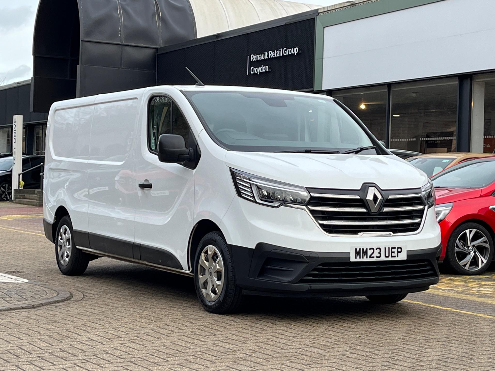 Main listing image - Renault Trafic