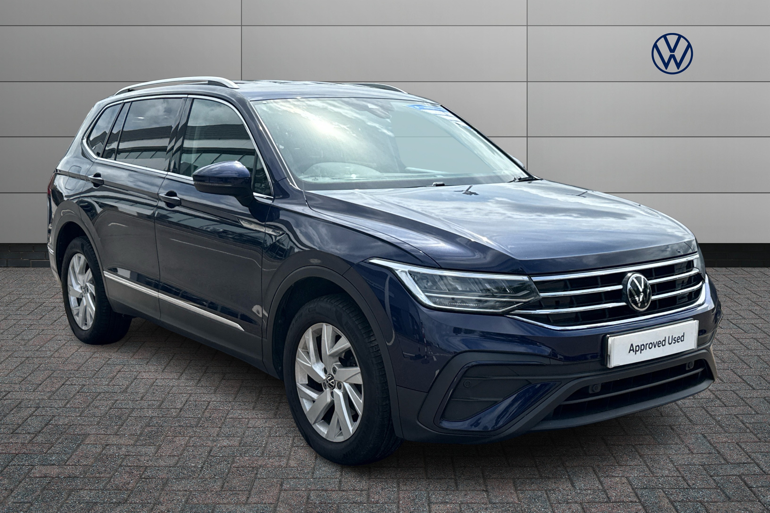 Main listing image - Volkswagen Tiguan Allspace