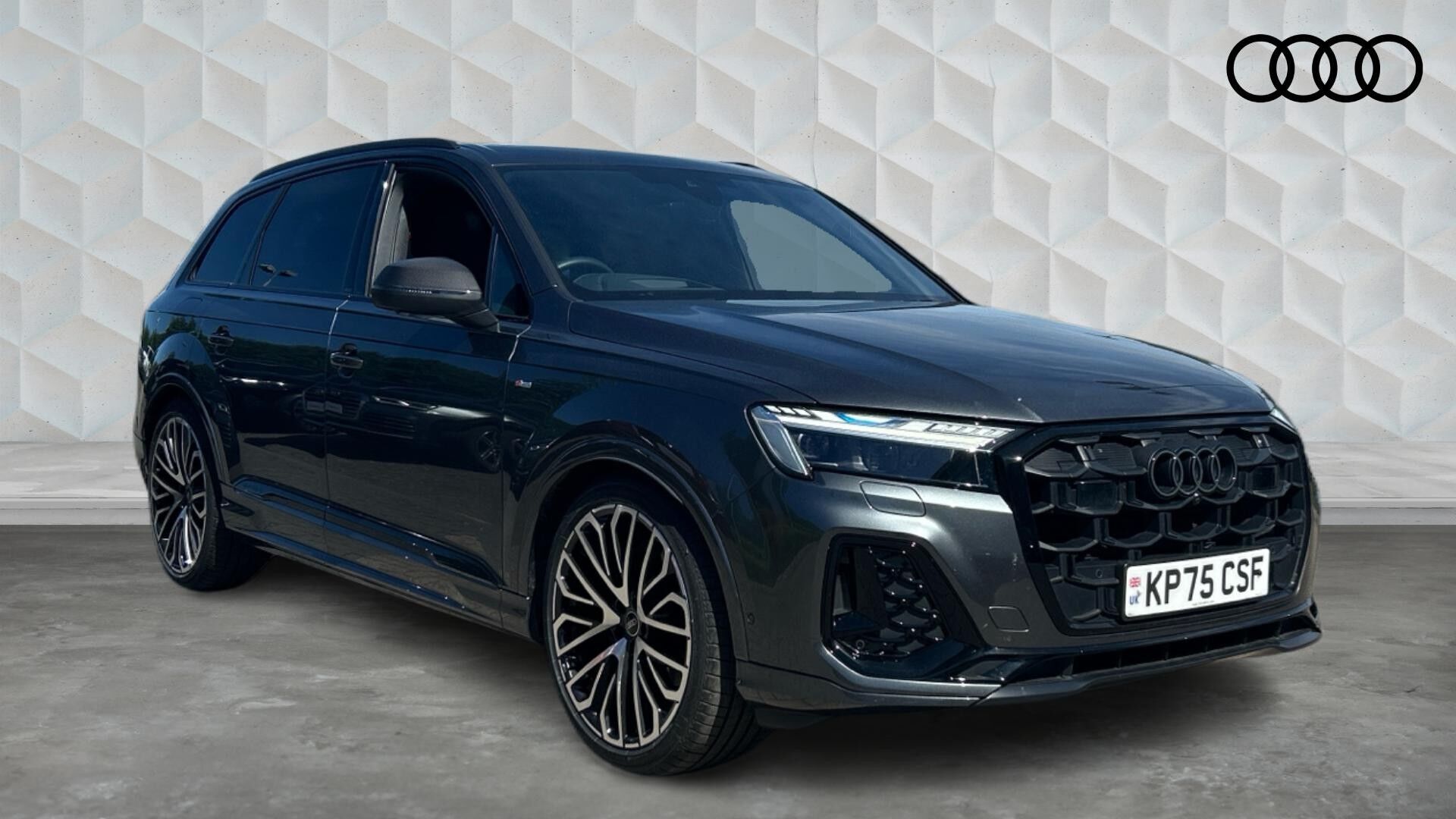 Main listing image - Audi Q7