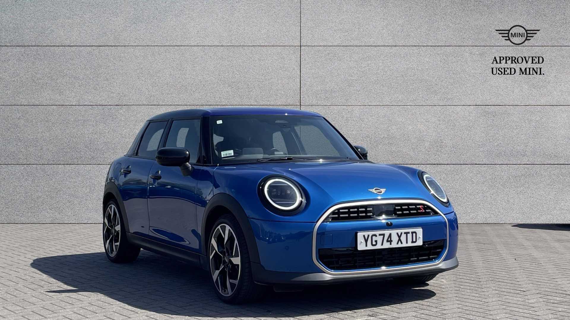 Main listing image - MINI Hatchback 5dr