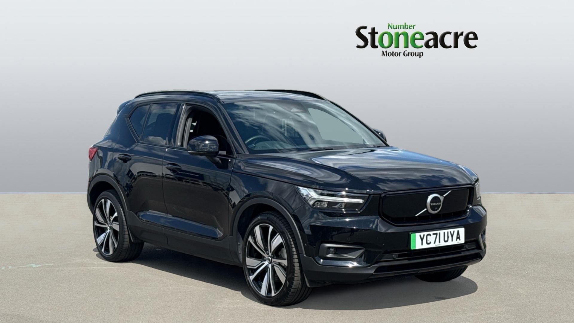 Main listing image - Volvo XC40 Recharge