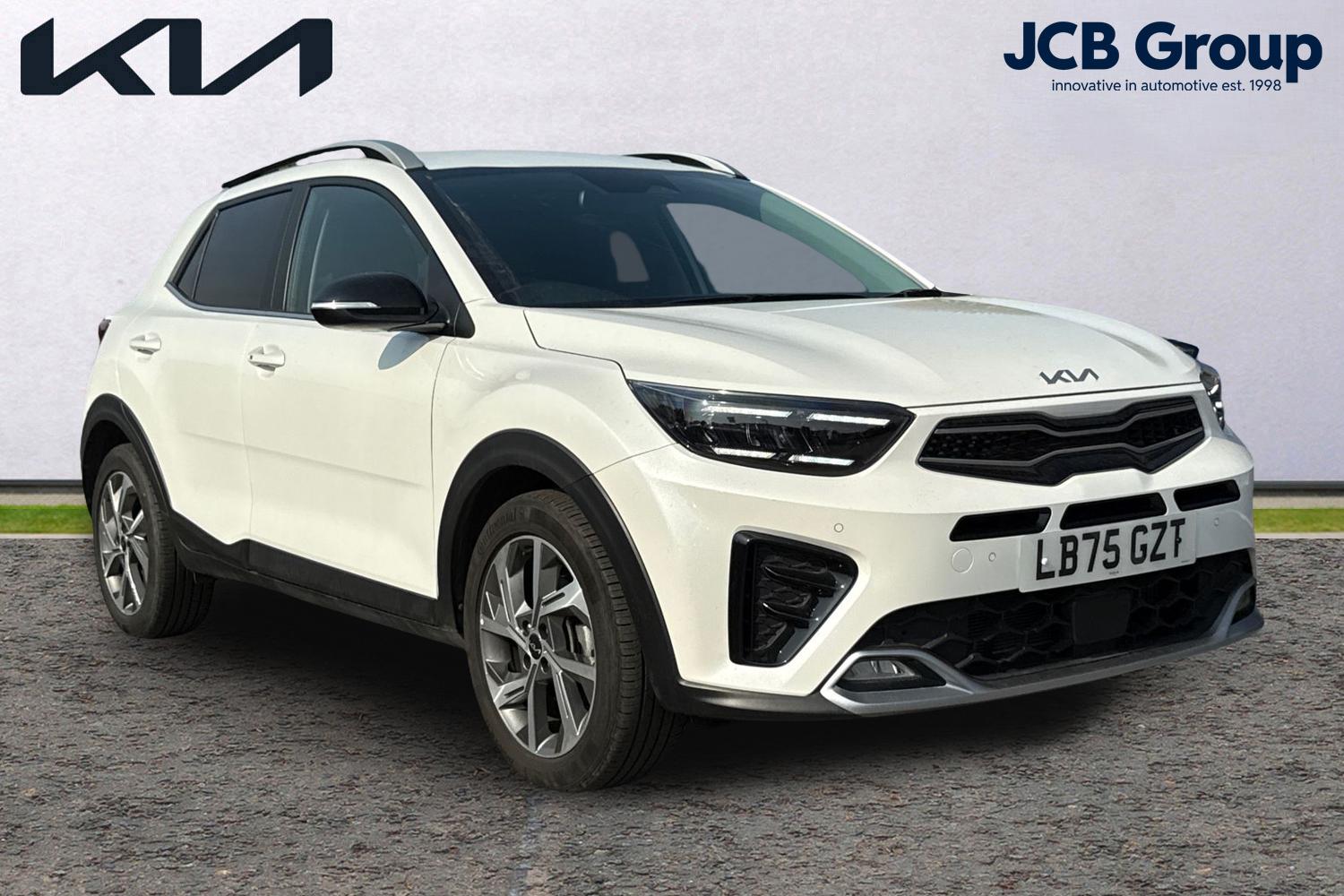 Main listing image - Kia Stonic
