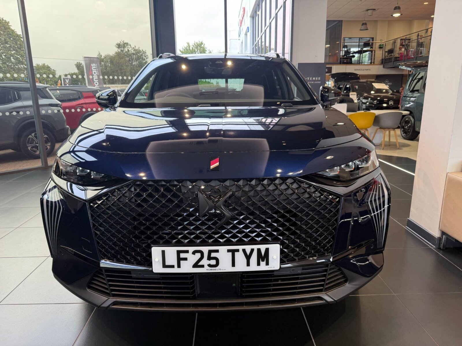 Main listing image - DS DS 7