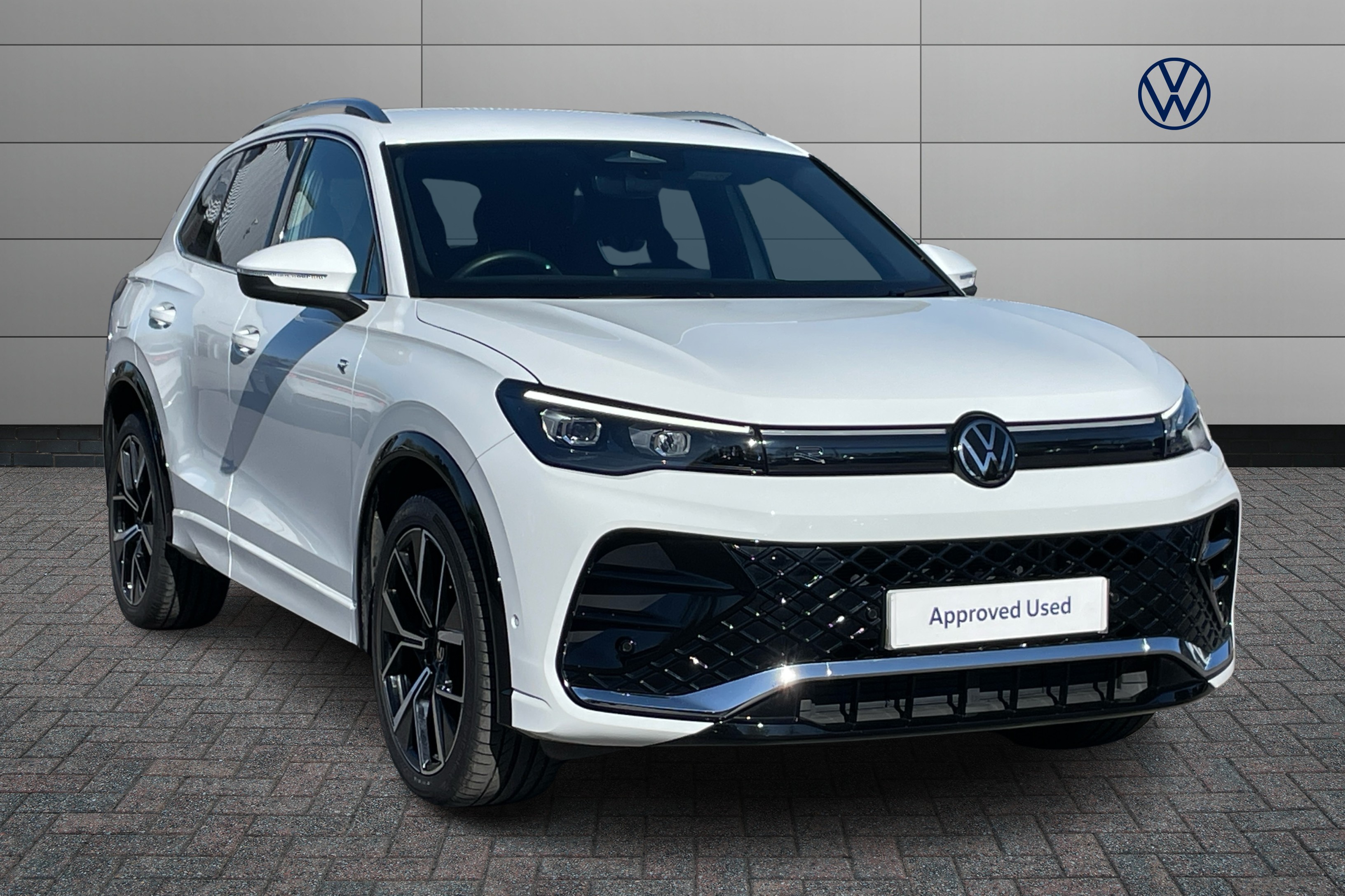 Main listing image - Volkswagen Tiguan
