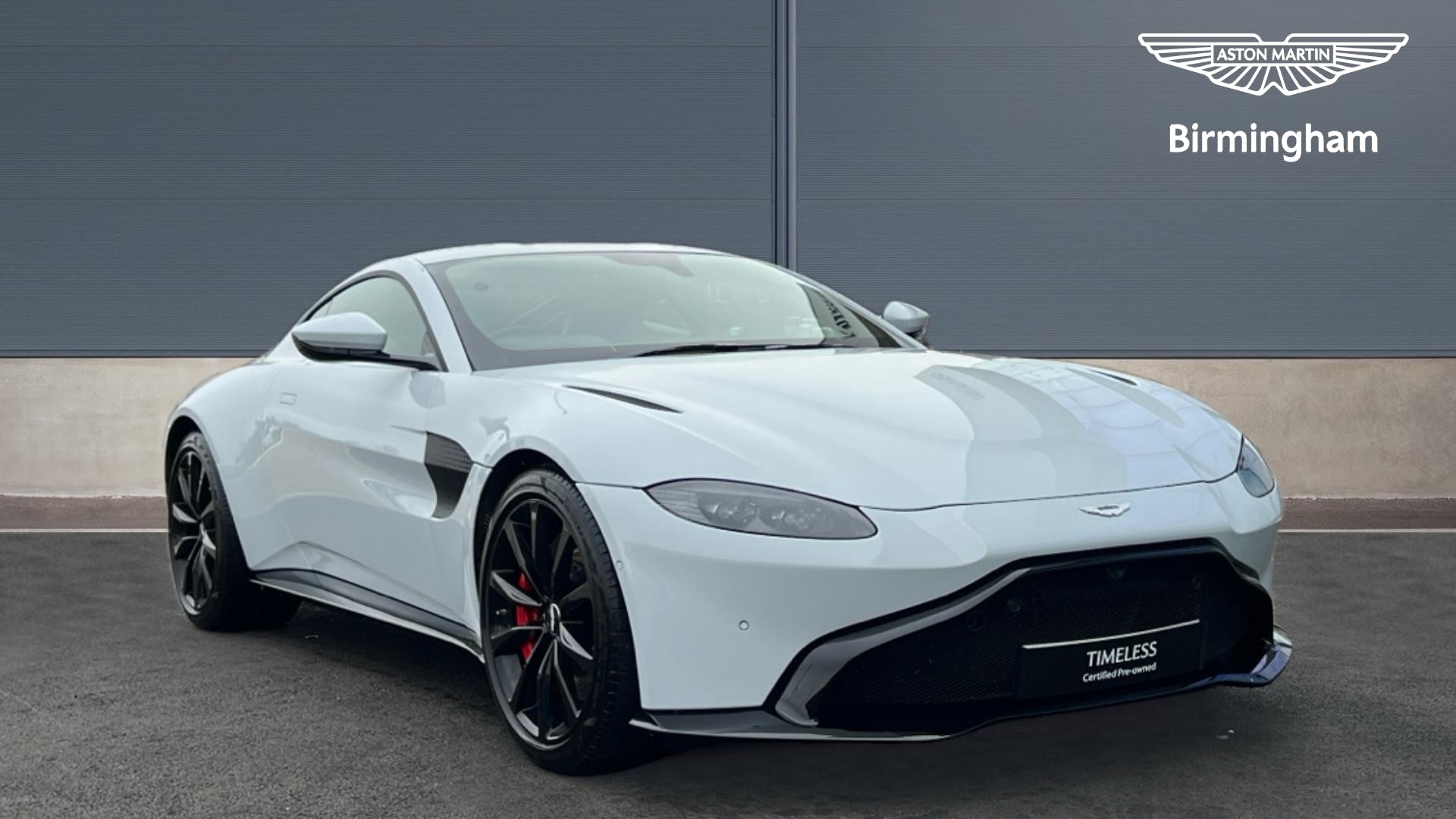 Main listing image - Aston Martin Vantage