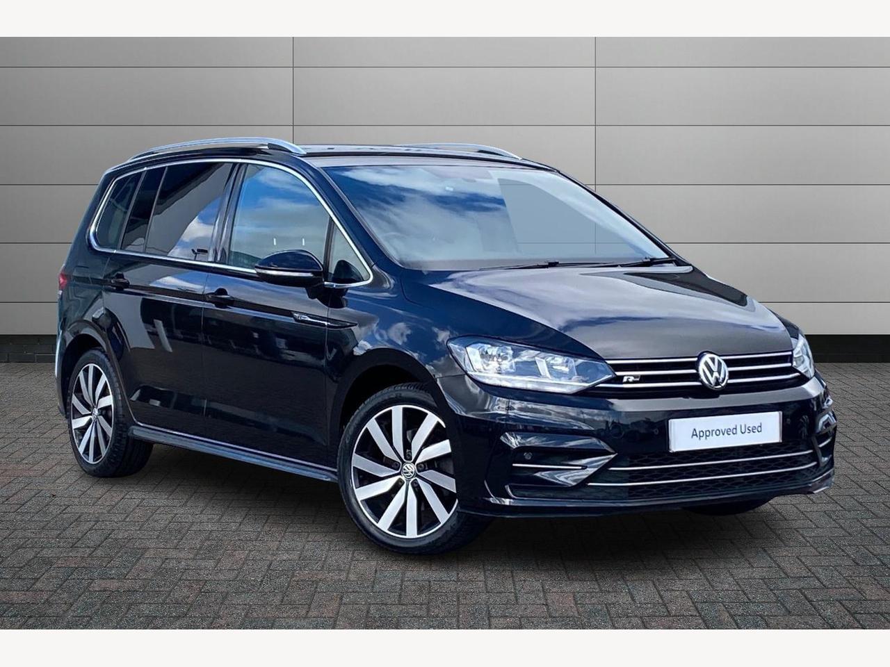 Main listing image - Volkswagen Touran