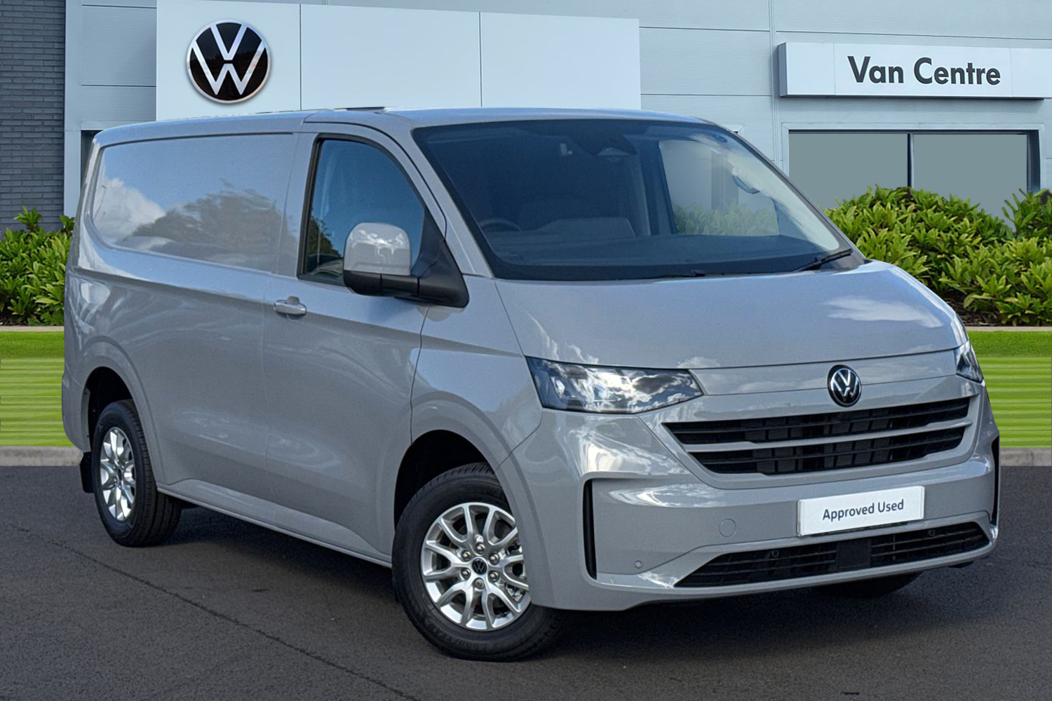 Main listing image - Volkswagen Transporter