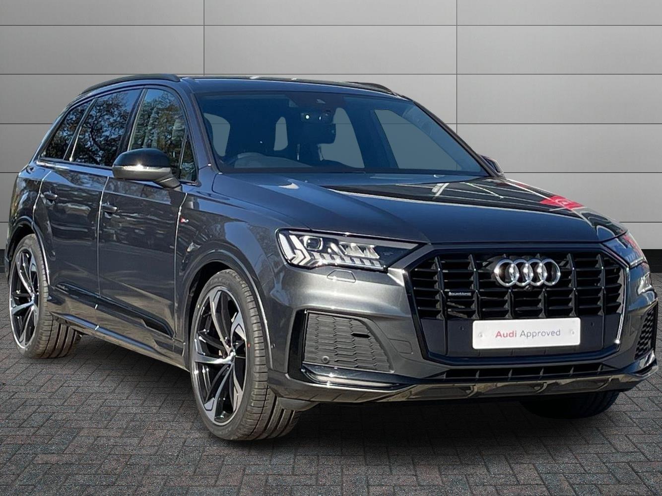 Main listing image - Audi Q7