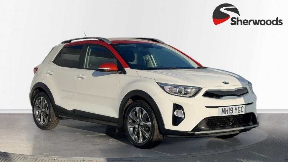 Main listing image - Kia Stonic