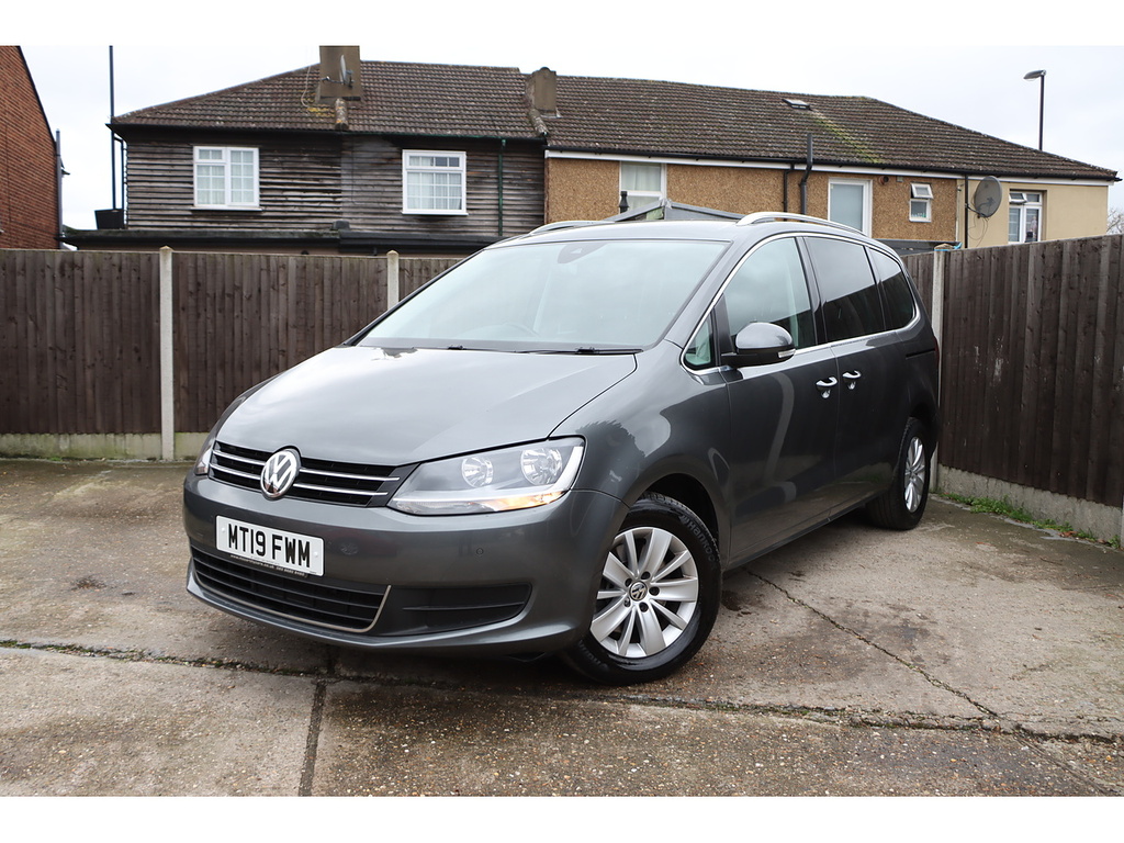 Main listing image - Volkswagen Sharan