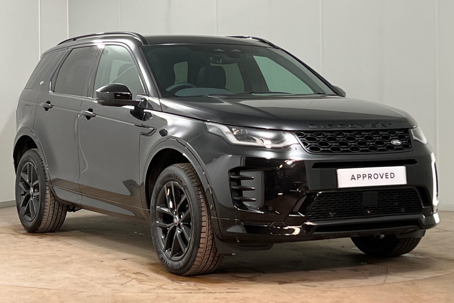 Main listing image - Land Rover Discovery Sport