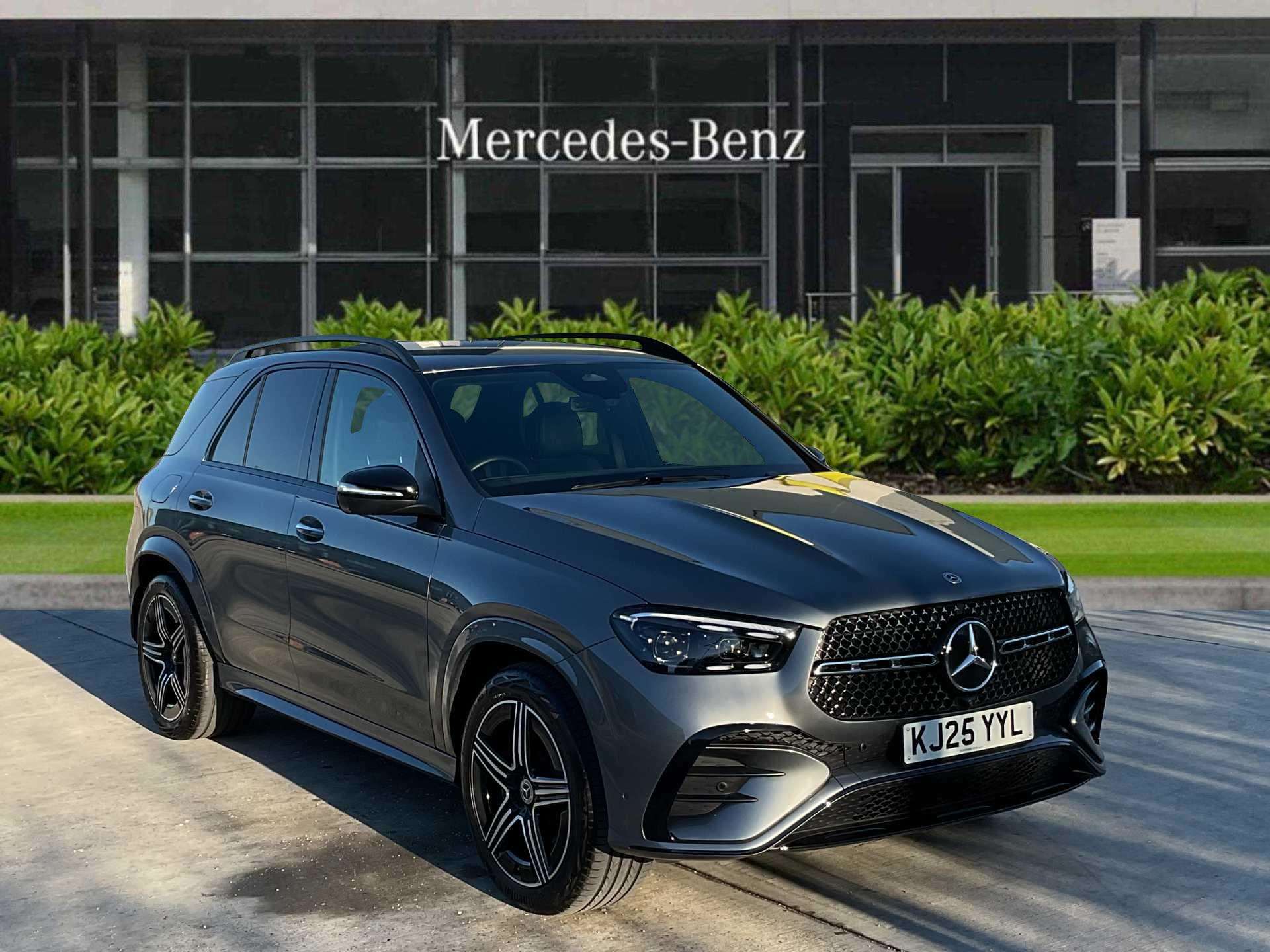 Main listing image - Mercedes-Benz GLE