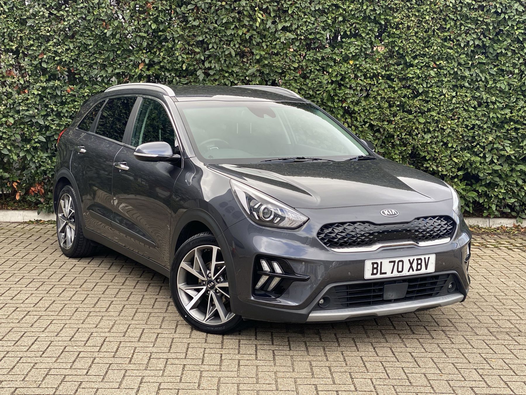 Main listing image - Kia Niro