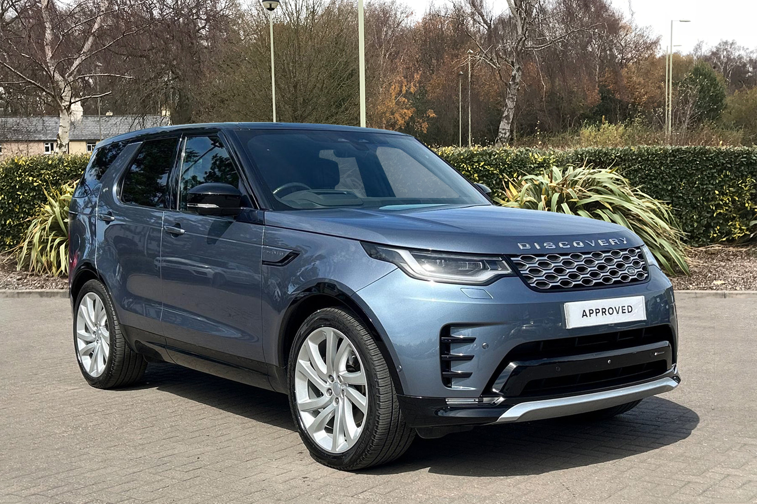 Main listing image - Land Rover Discovery