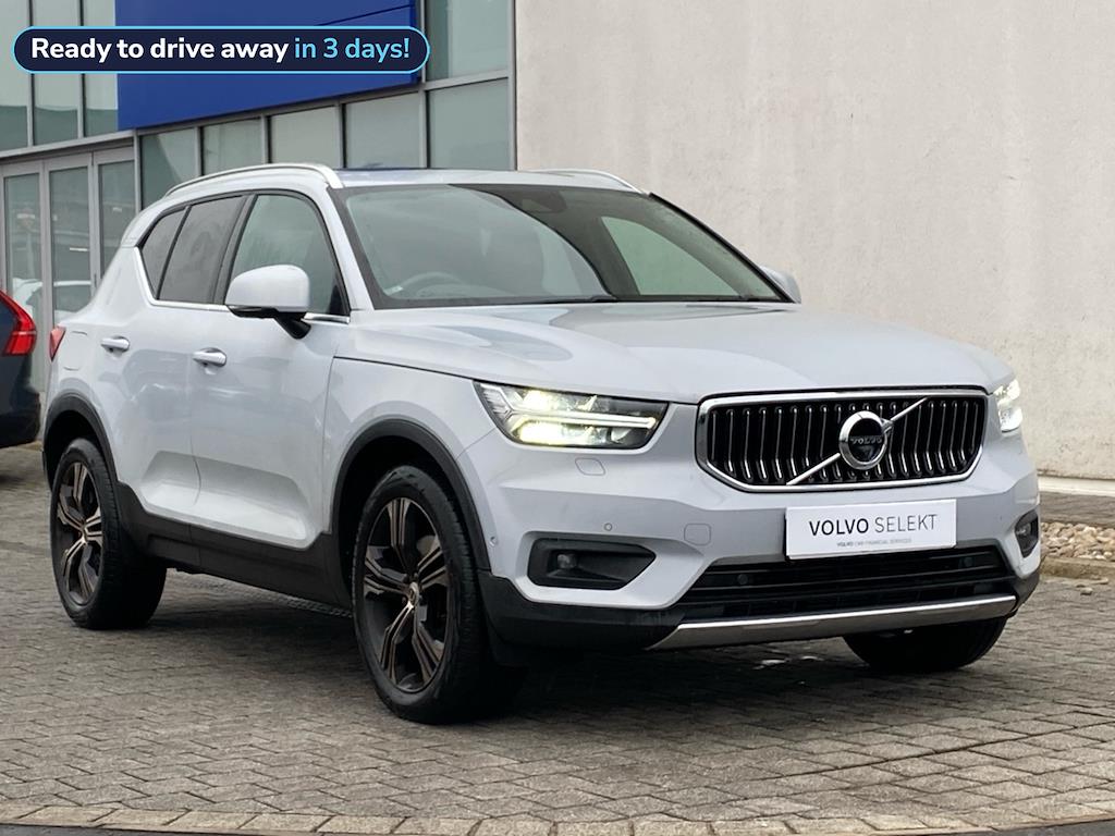 Main listing image - Volvo XC40