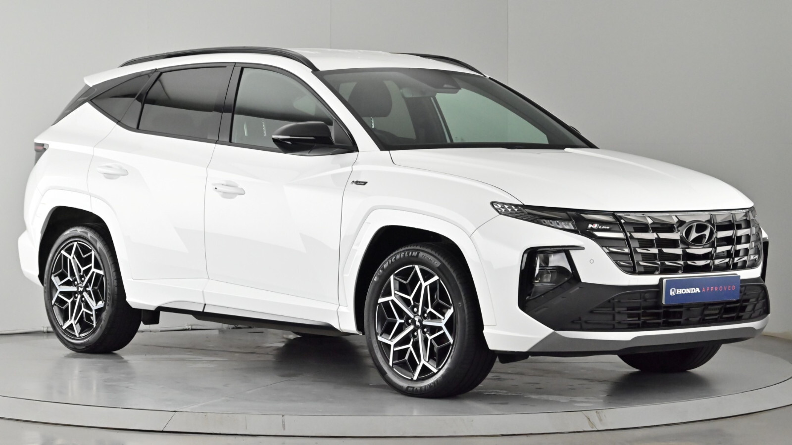 Main listing image - Hyundai Tucson