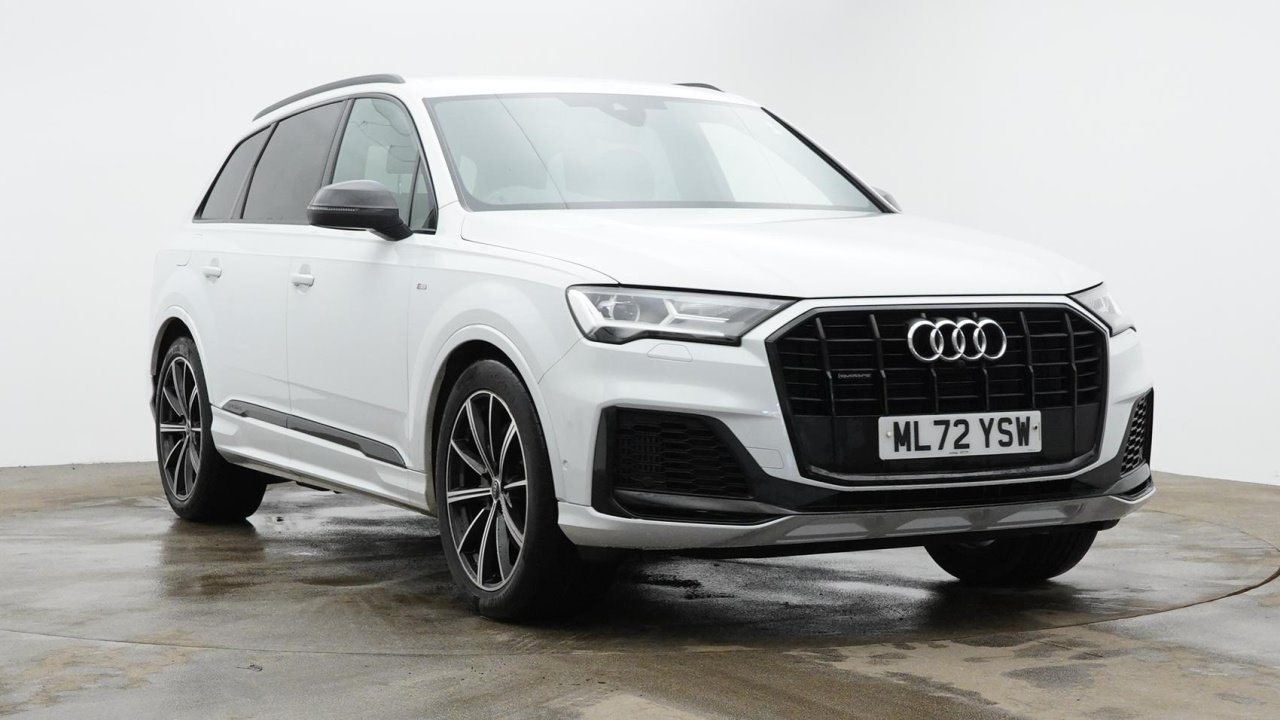 Main listing image - Audi Q7