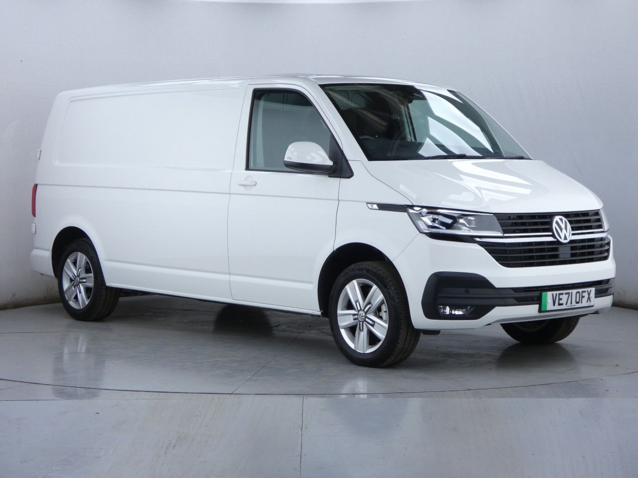 Main listing image - Volkswagen Transporter