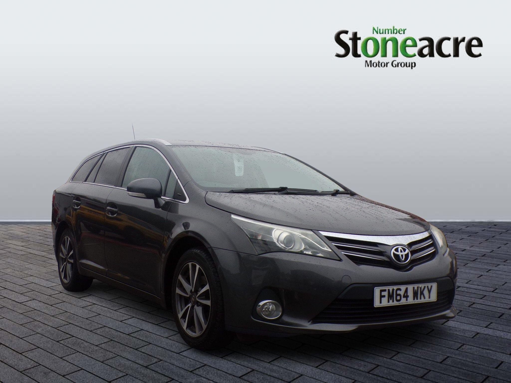 Main listing image - Toyota Avensis Tourer