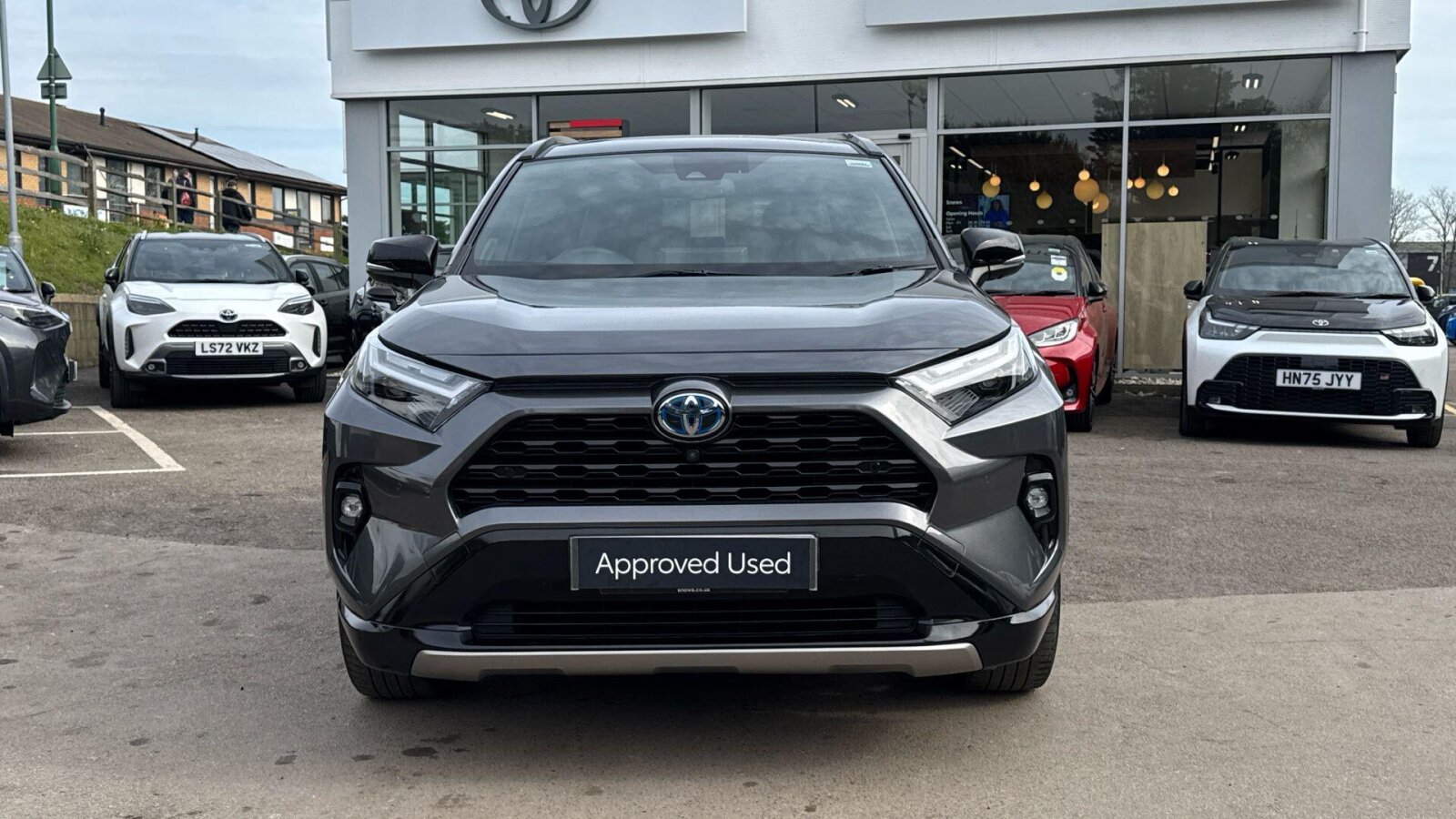 Main listing image - Toyota RAV4