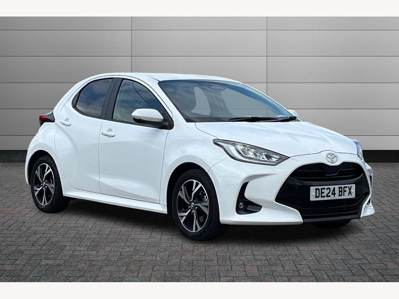 Main listing image - Toyota Yaris