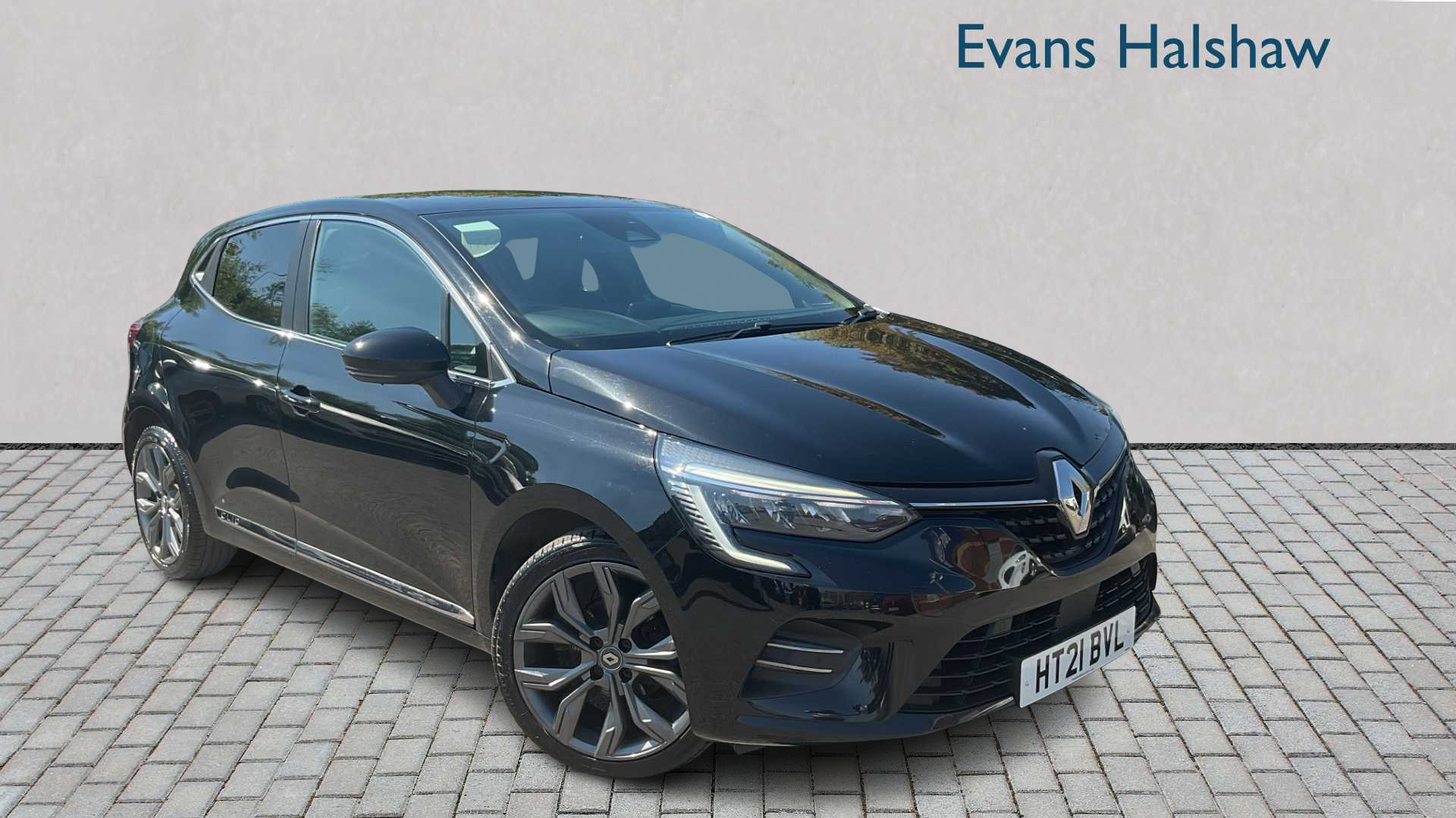 Main listing image - Renault Clio