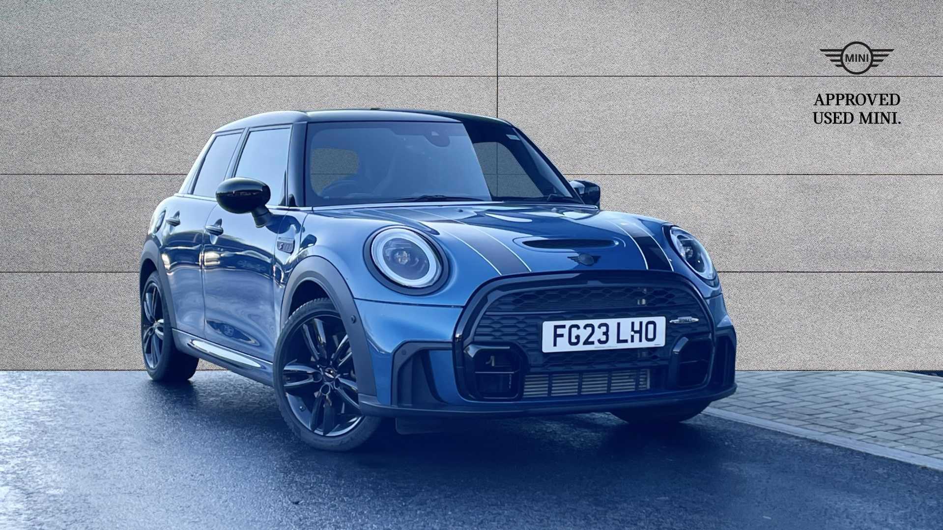 Main listing image - MINI Hatchback 5dr