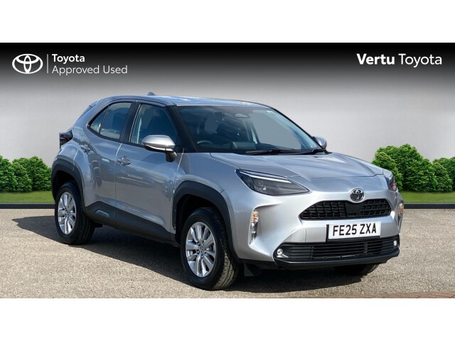 Main listing image - Toyota Yaris Cross