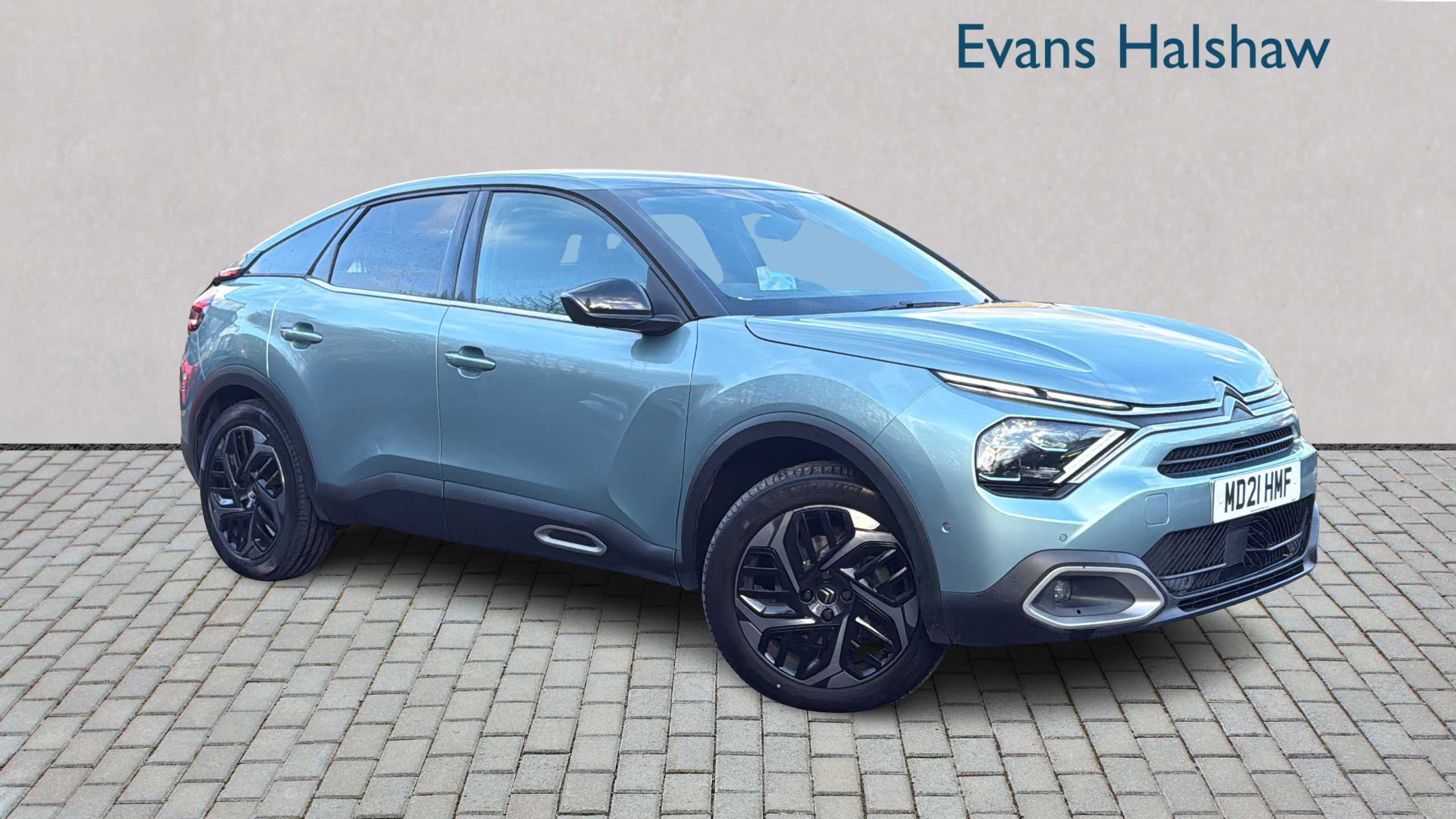 Main listing image - Citroen C4