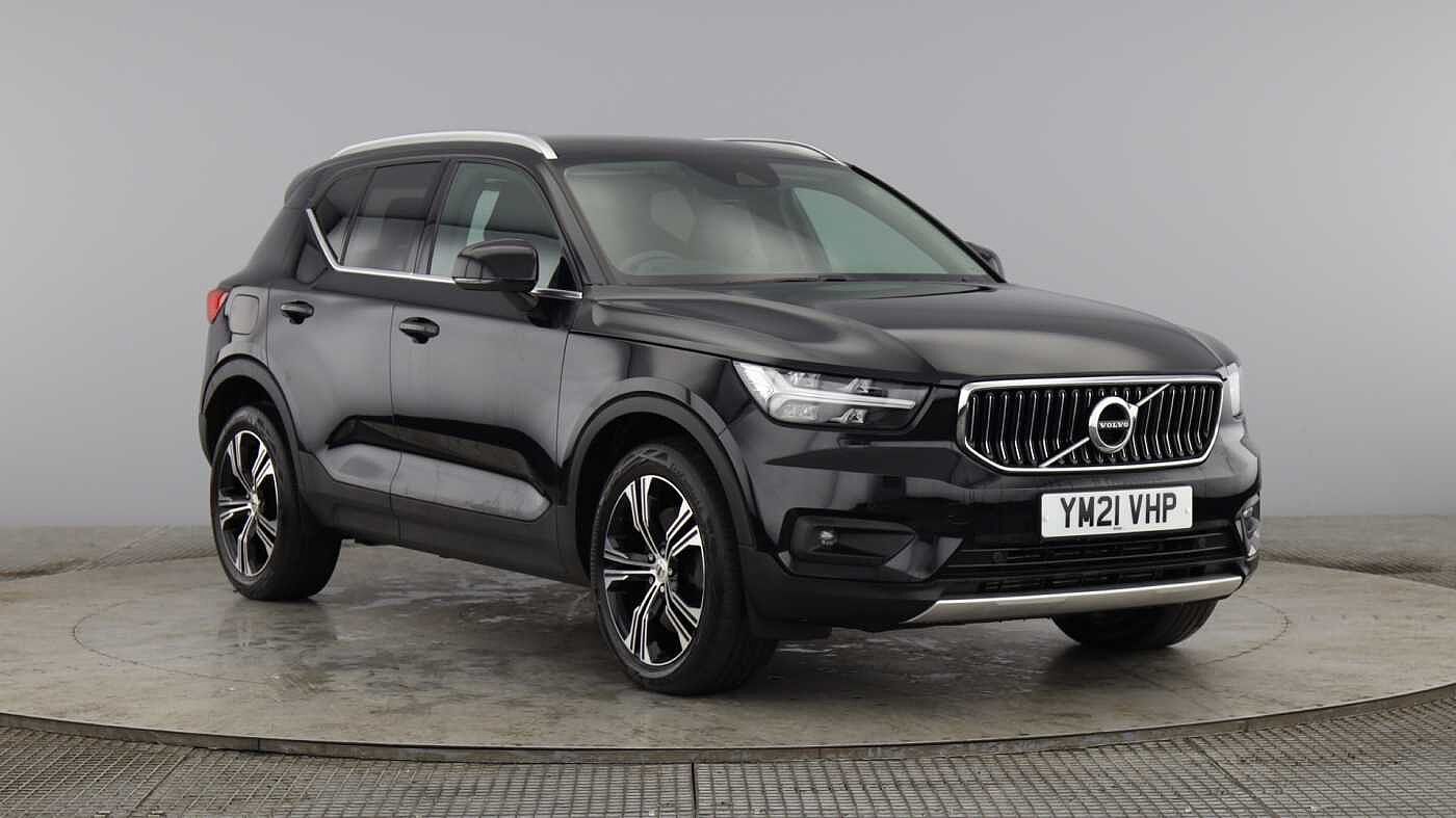 Main listing image - Volvo XC40 Recharge