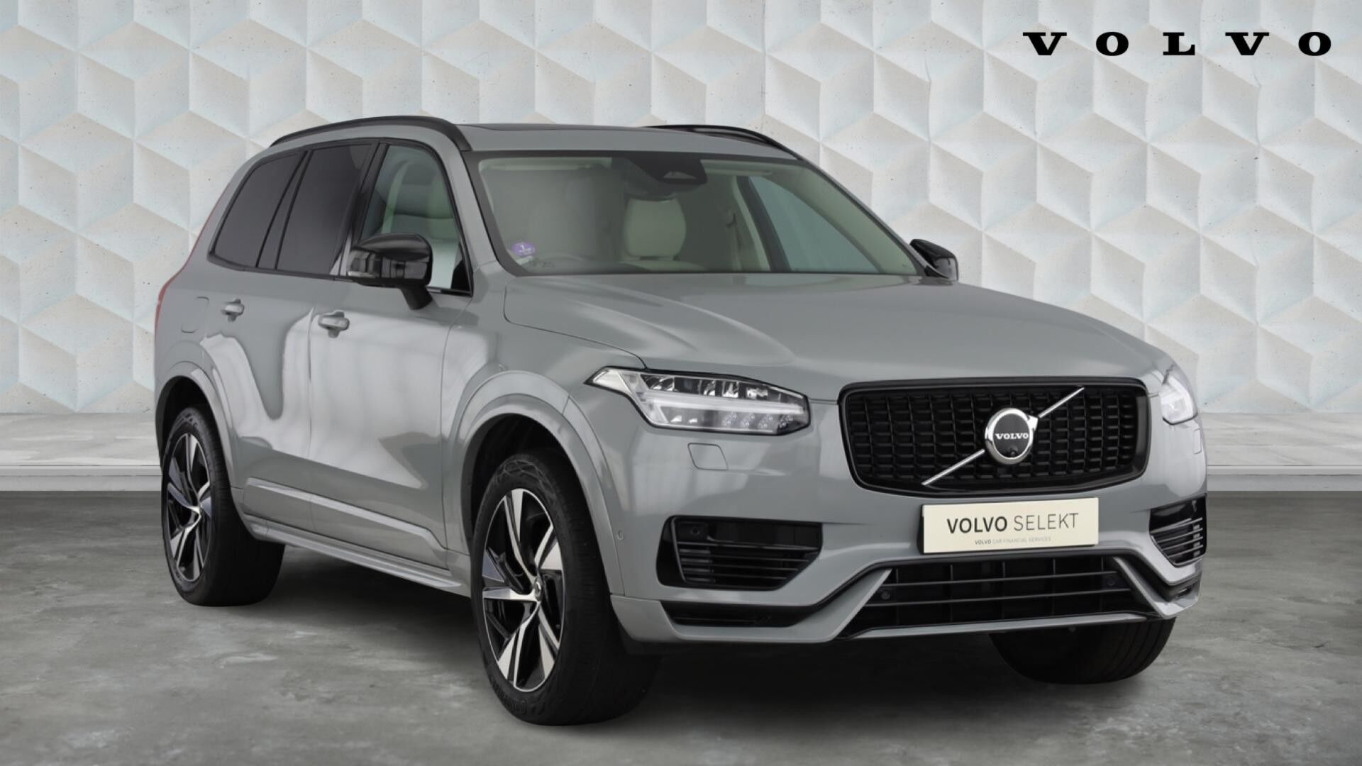 Main listing image - Volvo XC90