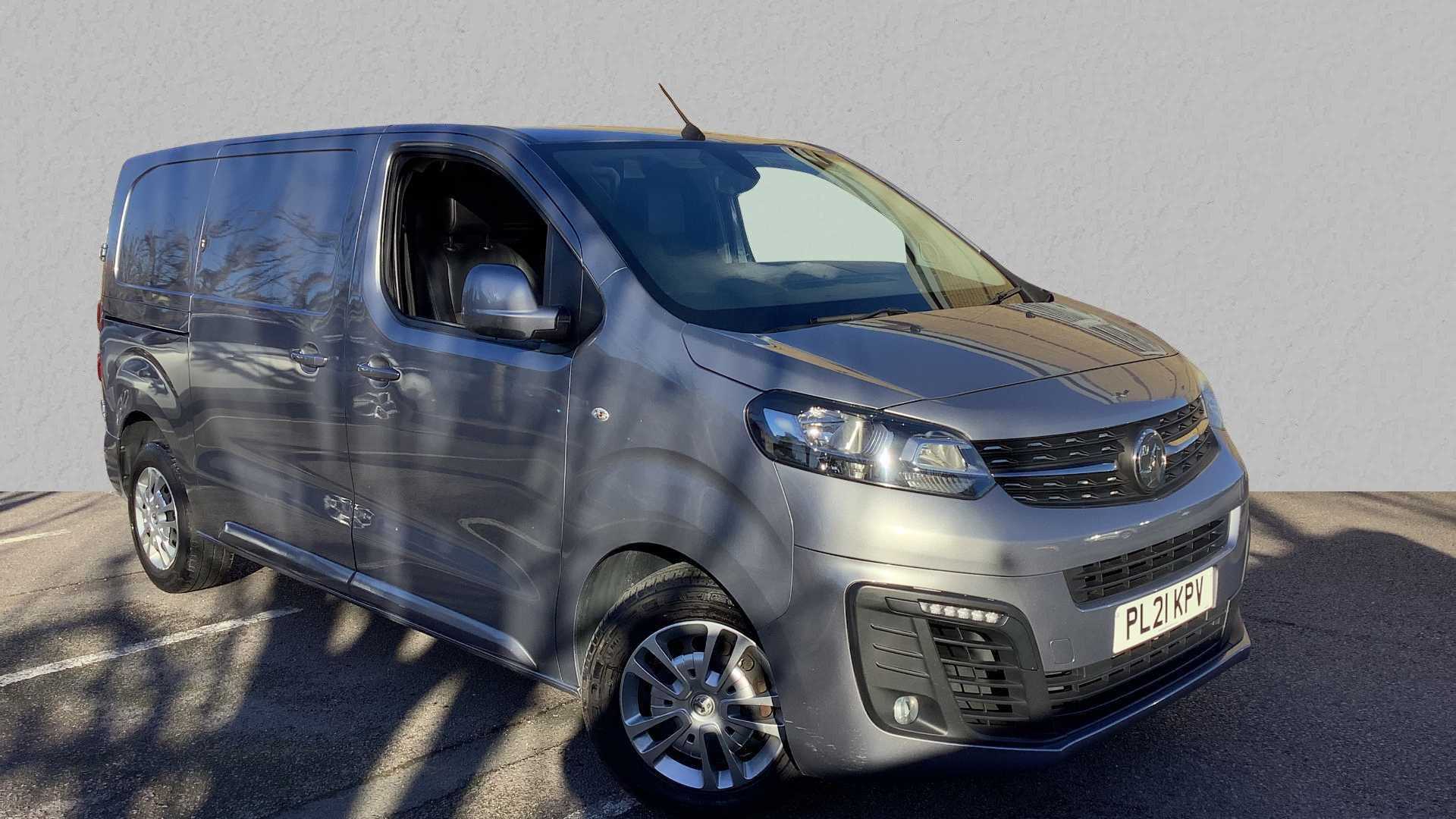 Main listing image - Vauxhall Vivaro