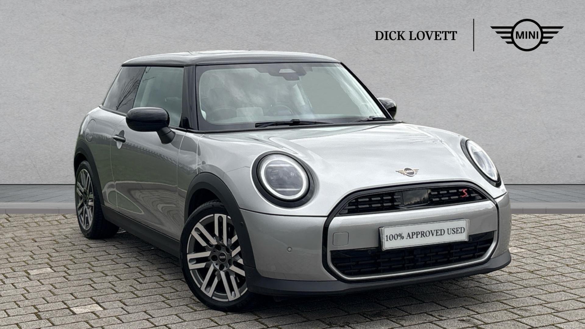 Main listing image - MINI Hatchback