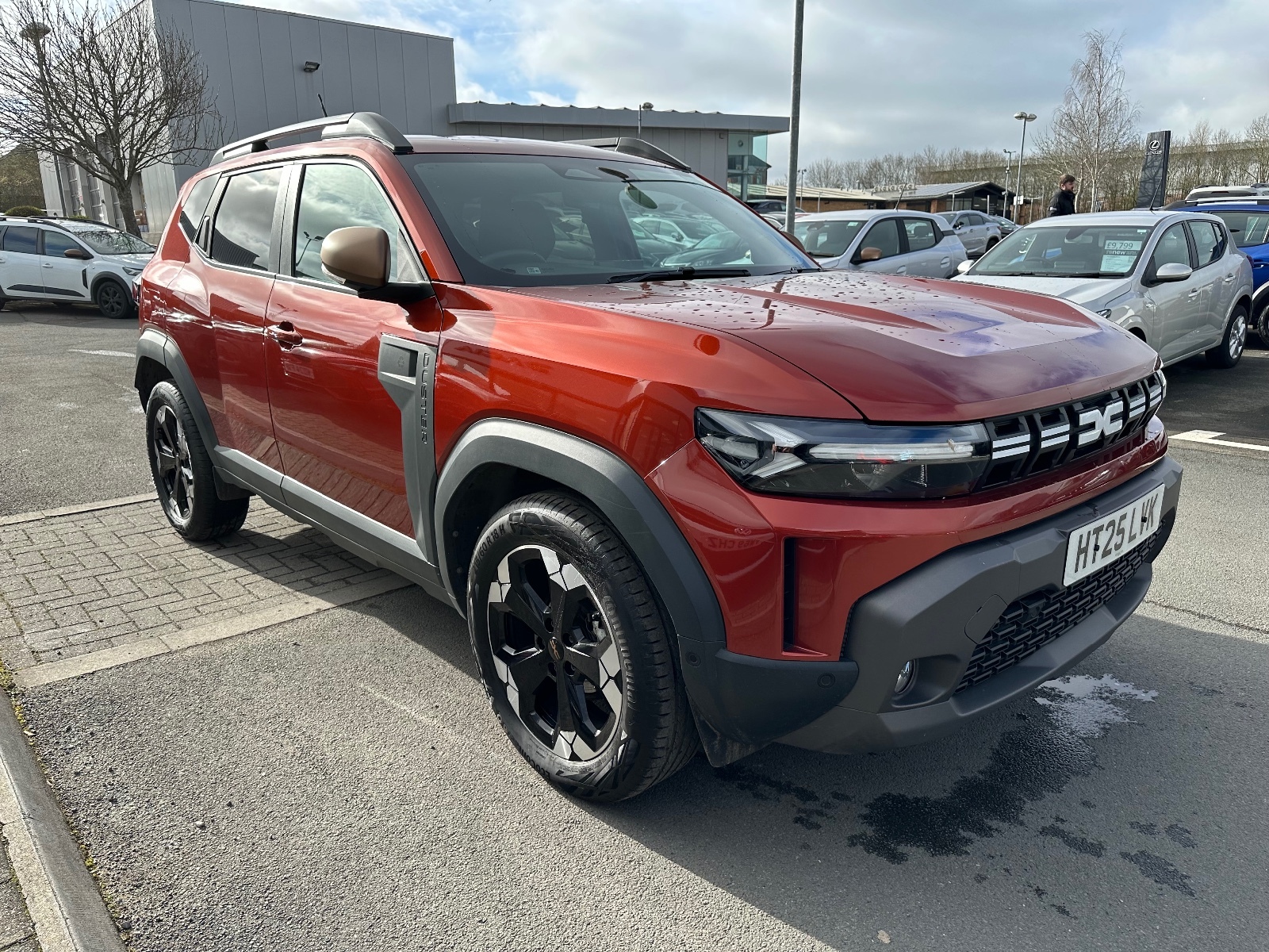 Main listing image - Dacia Duster