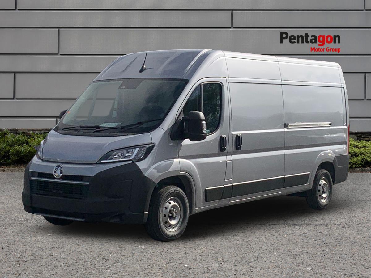 Main listing image - Vauxhall Movano