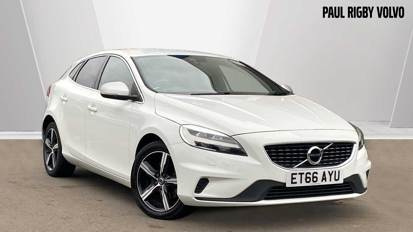 Main listing image - Volvo V40