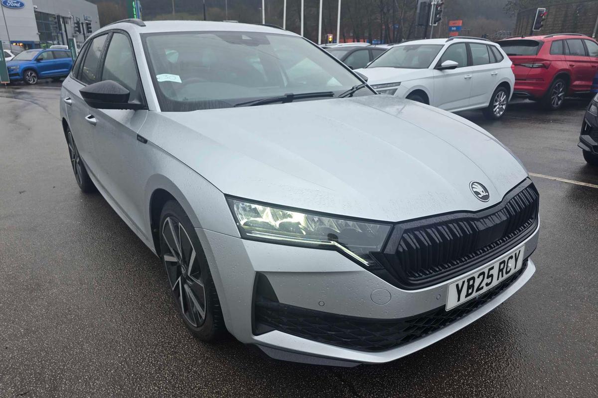 Main listing image - Skoda Octavia Estate