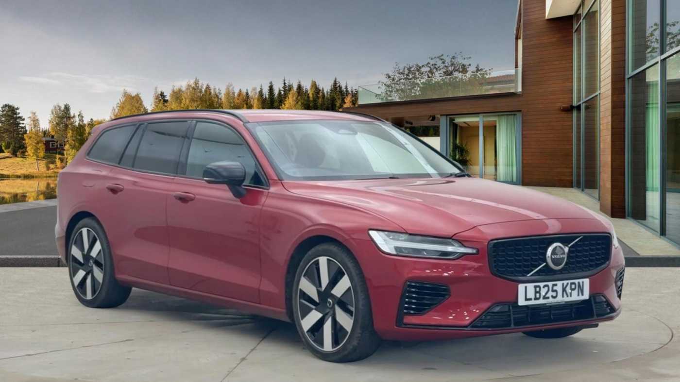 Main listing image - Volvo V60