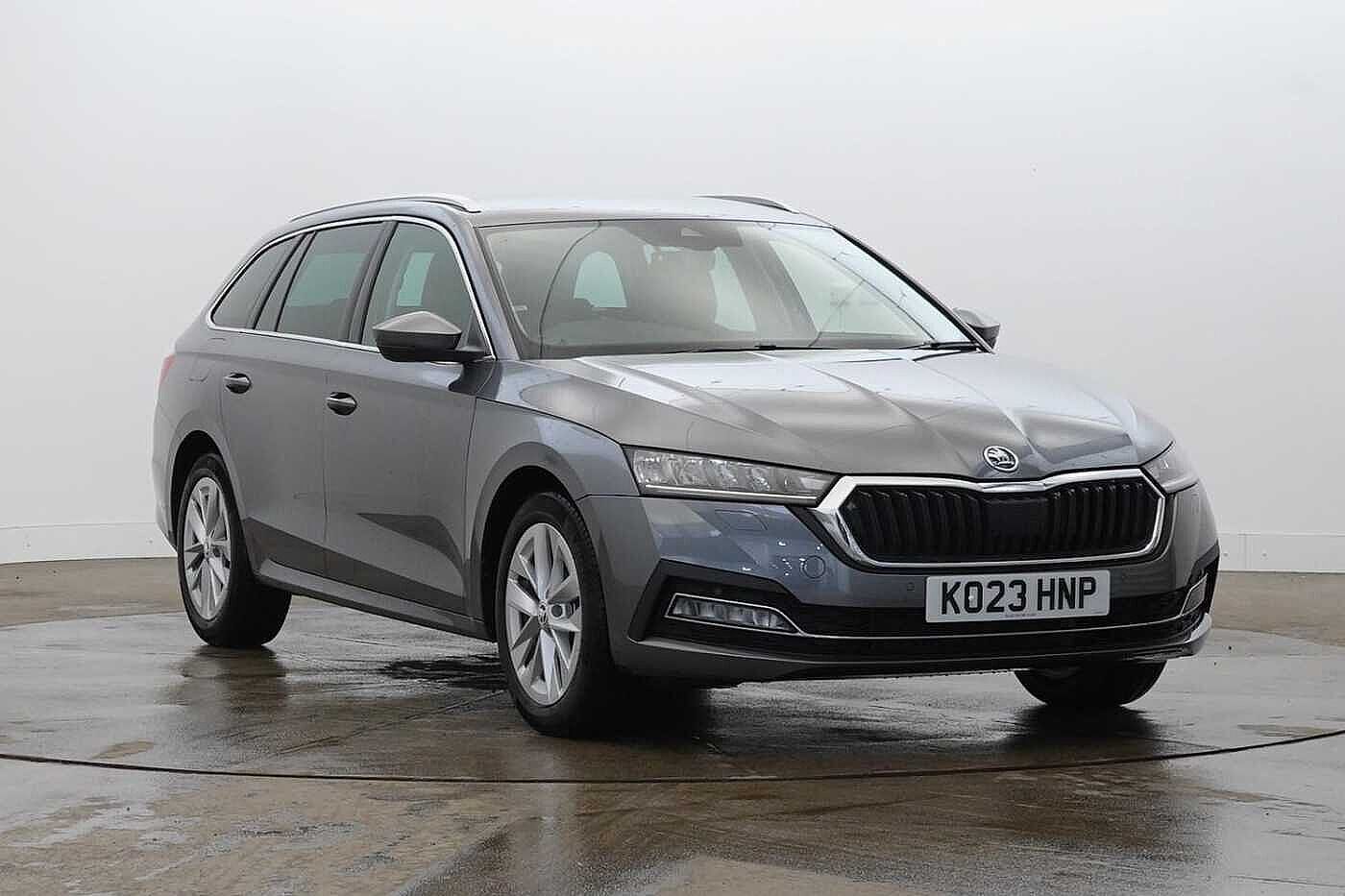 Main listing image - Skoda Octavia Estate