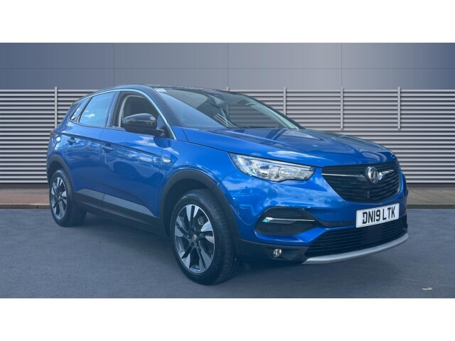 Main listing image - Vauxhall Grandland X