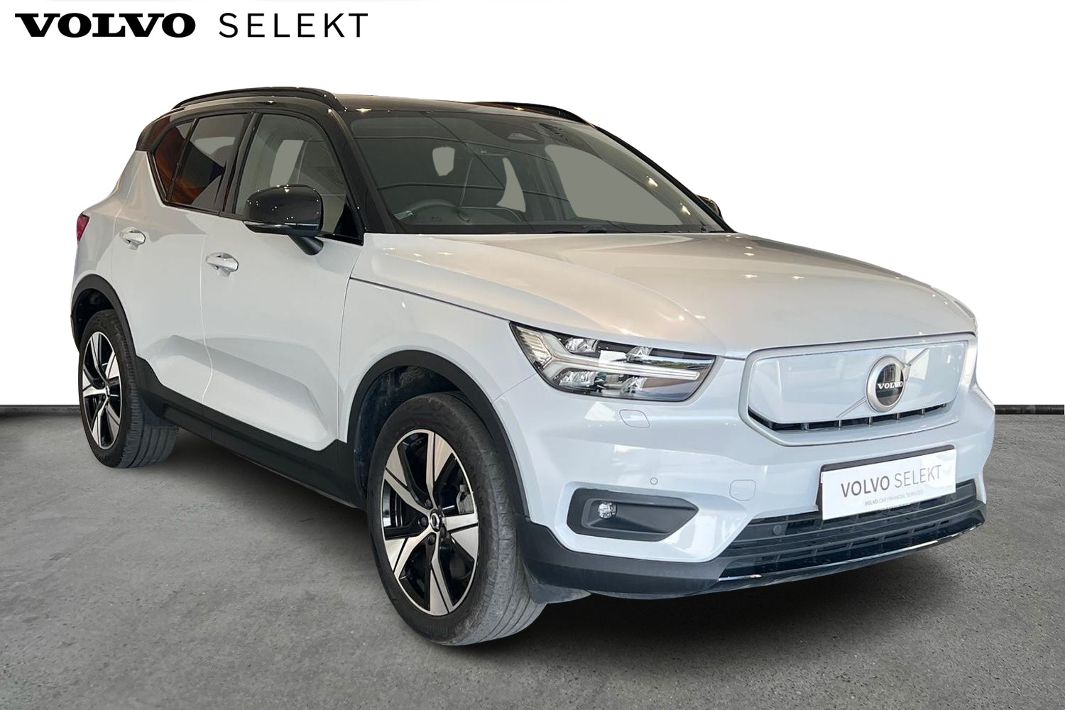 Main listing image - Volvo XC40 Recharge