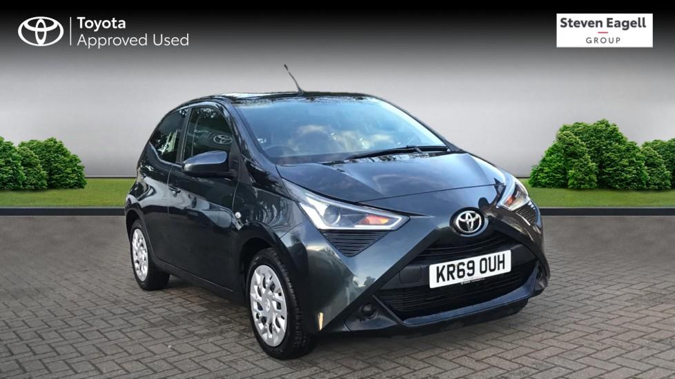 Main listing image - Toyota Aygo