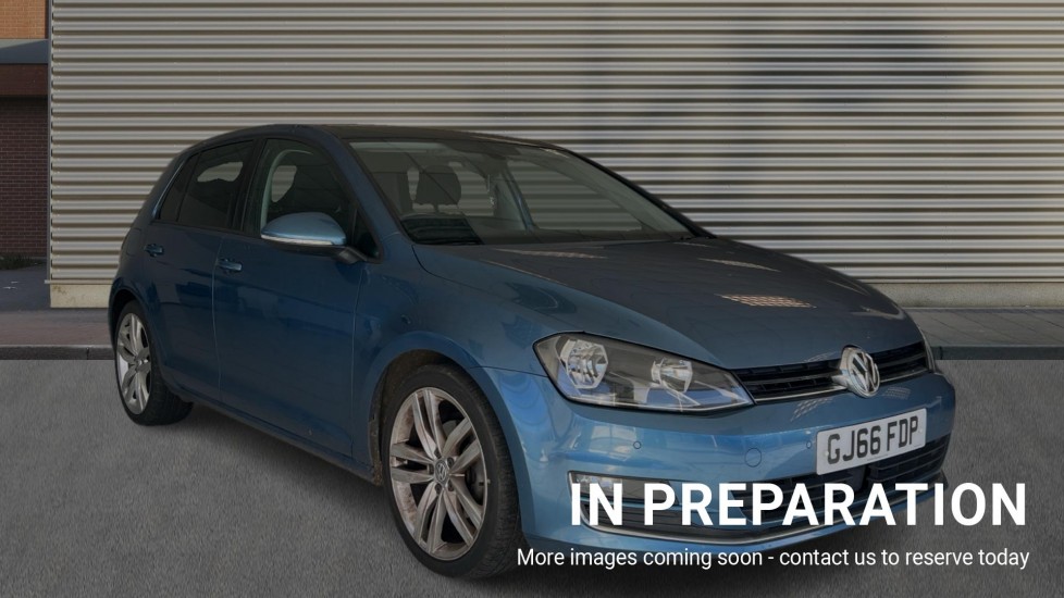 Main listing image - Volkswagen Golf