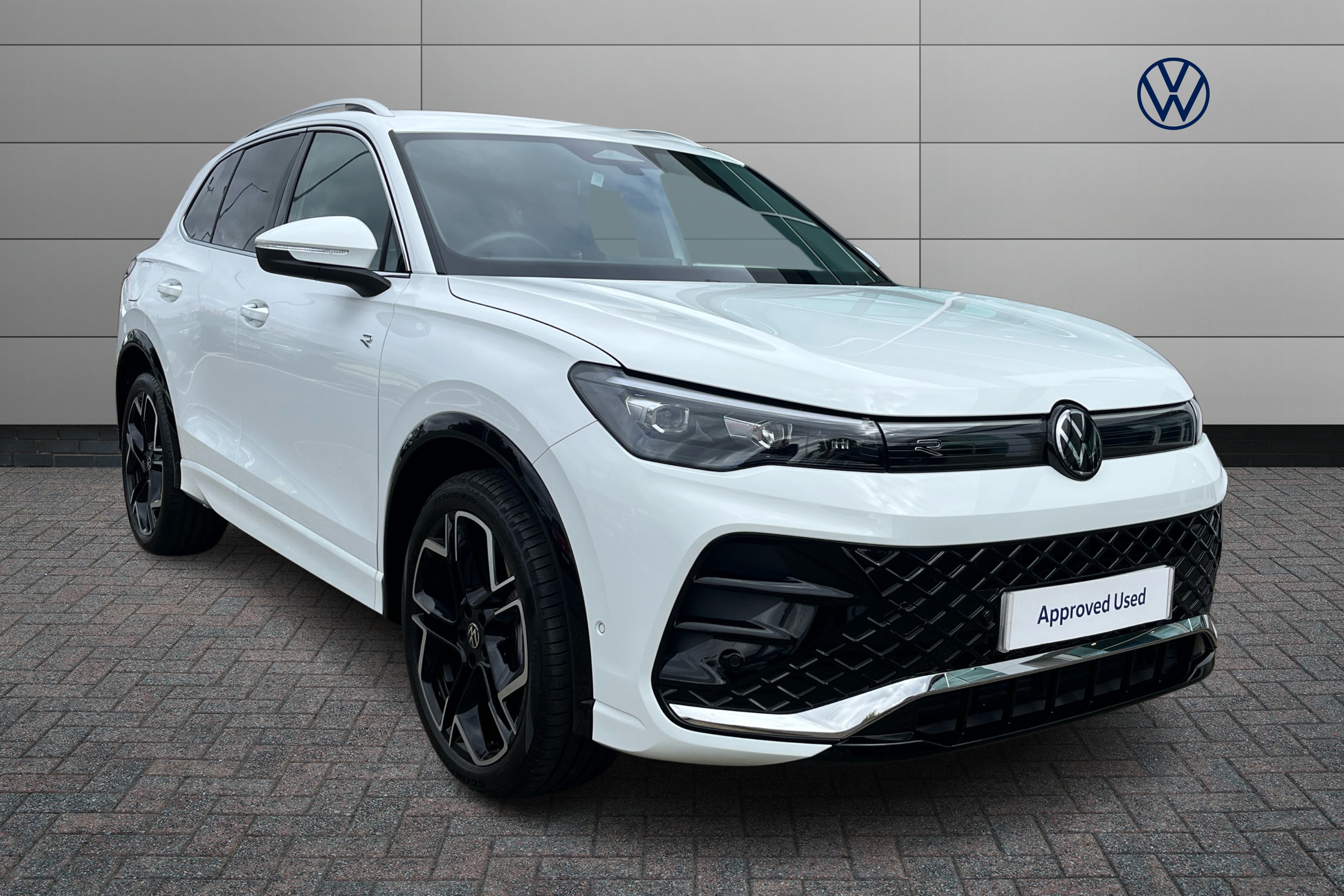 Main listing image - Volkswagen Tiguan