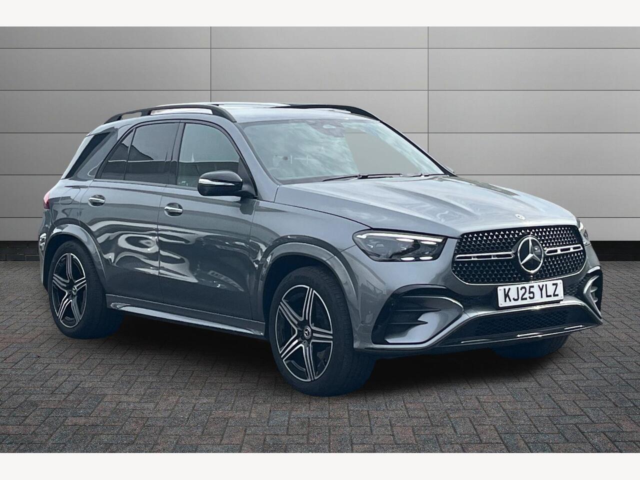 Main listing image - Mercedes-Benz GLE