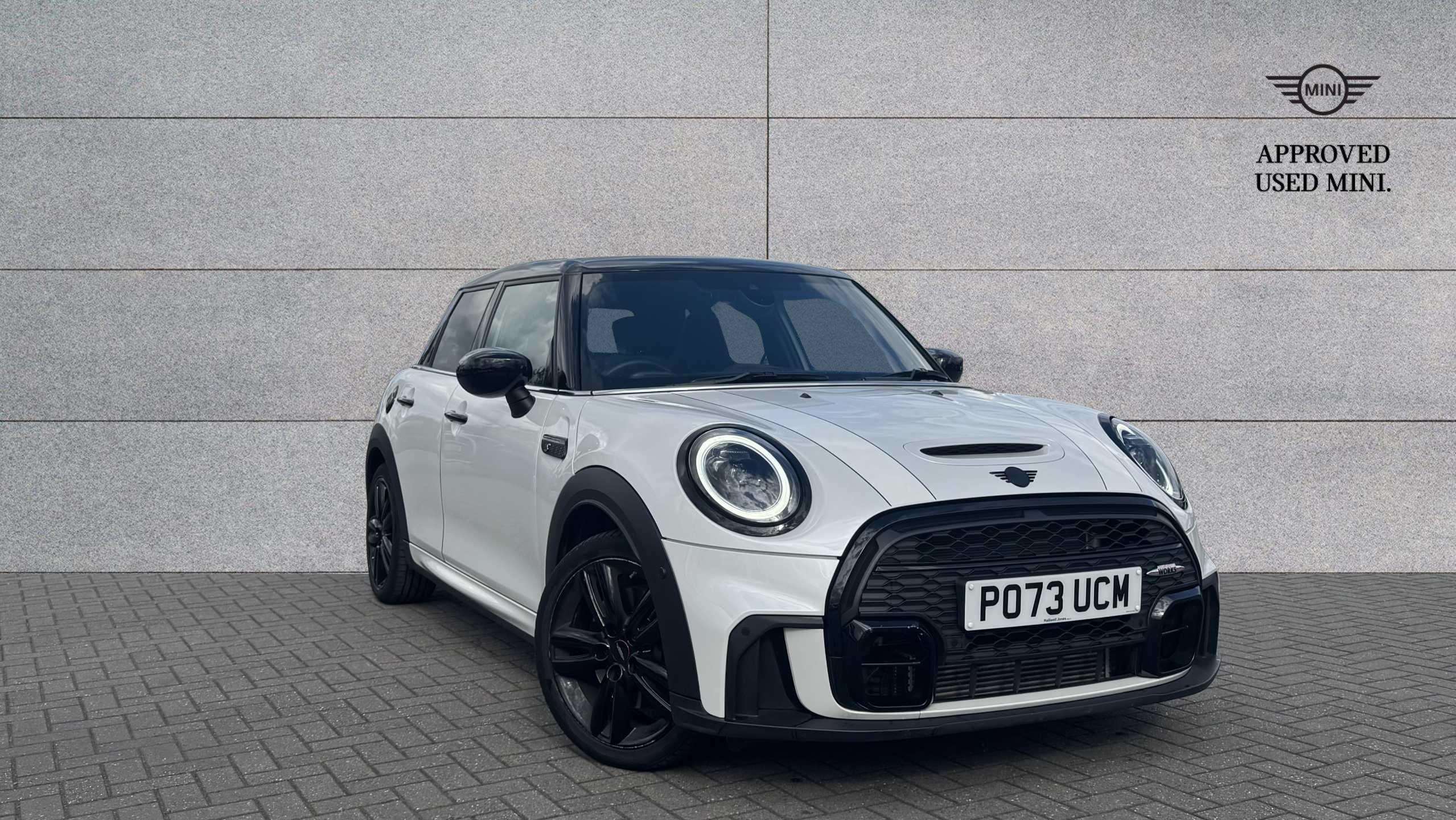 Main listing image - MINI Hatchback 5dr