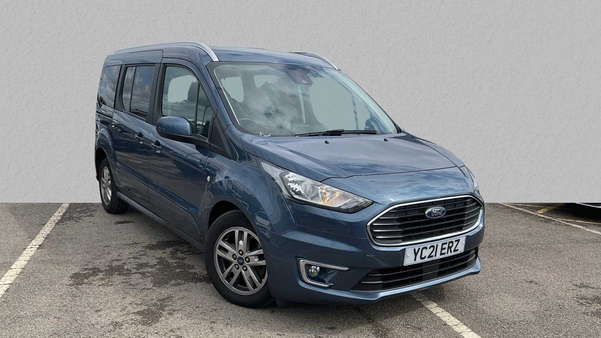 Main listing image - Ford Grand Tourneo Connect