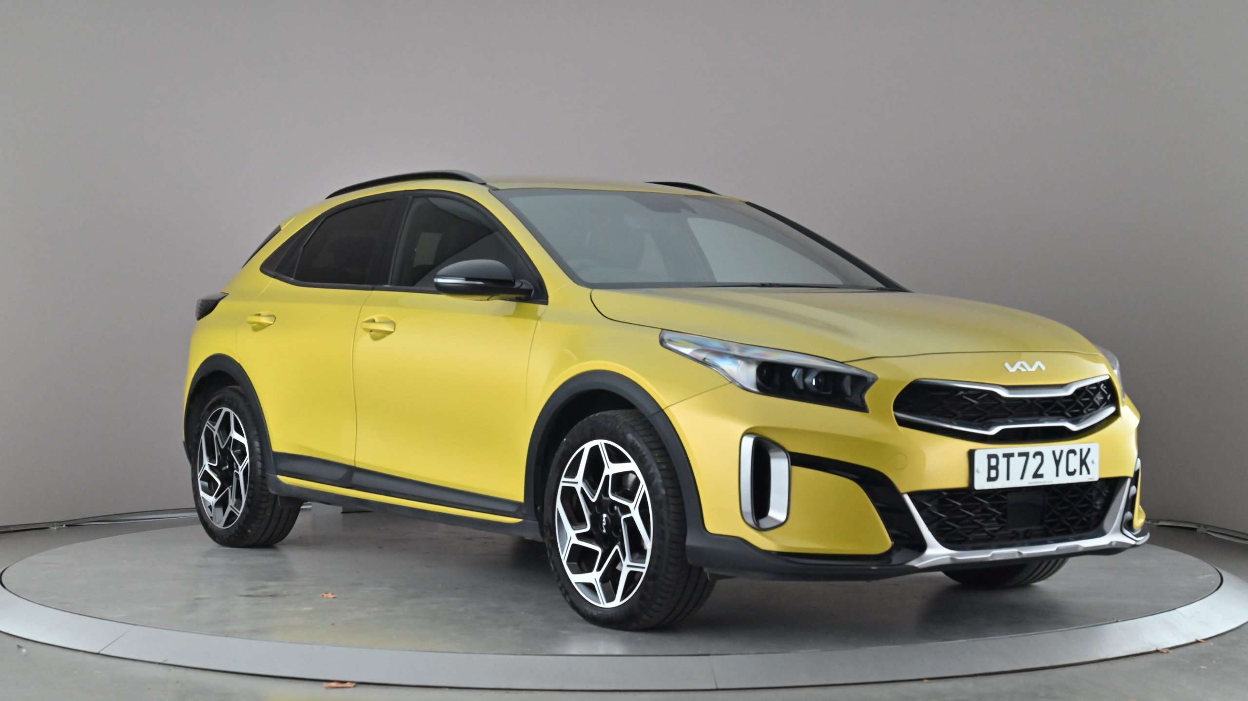 Main listing image - Kia XCeed
