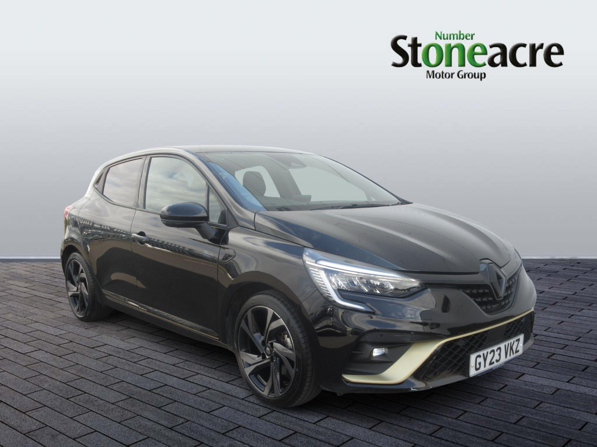 Main listing image - Renault Clio